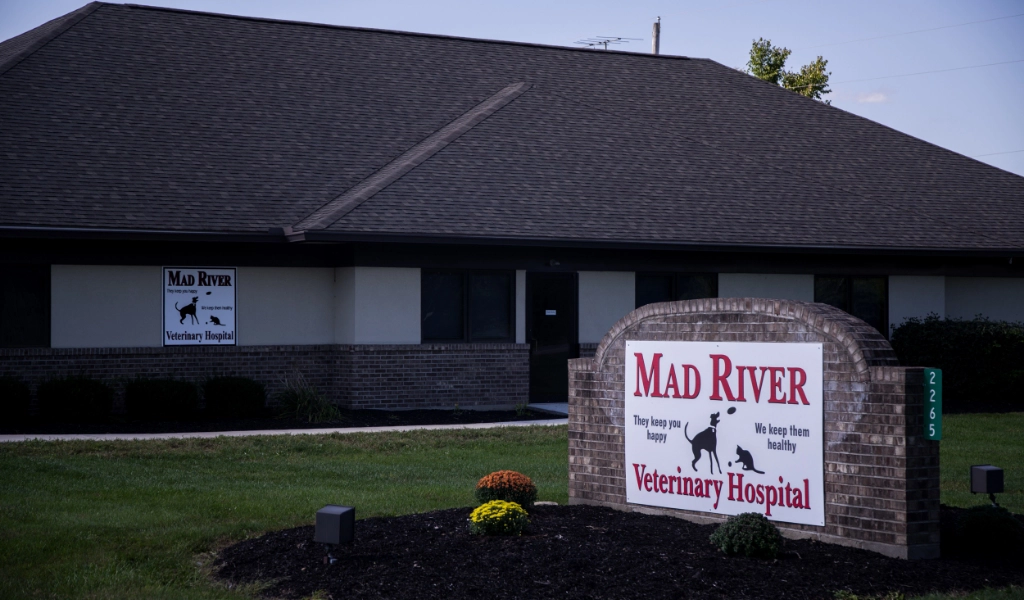Mad River Veterinary Hospital Exterior